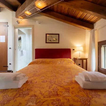 Ca' Malvasia - Bolognarooms Bed & Breakfast