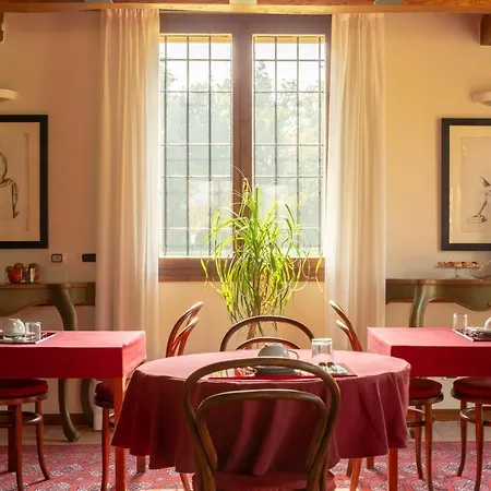 Ca' Malvasia - Bolognarooms Bed & Breakfast 4*