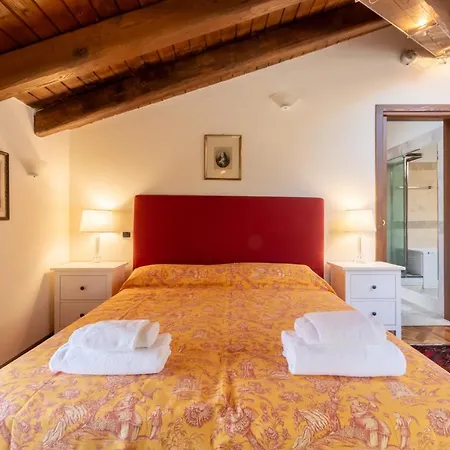 Ca' Malvasia - Bolognarooms Bed & Breakfast 4*